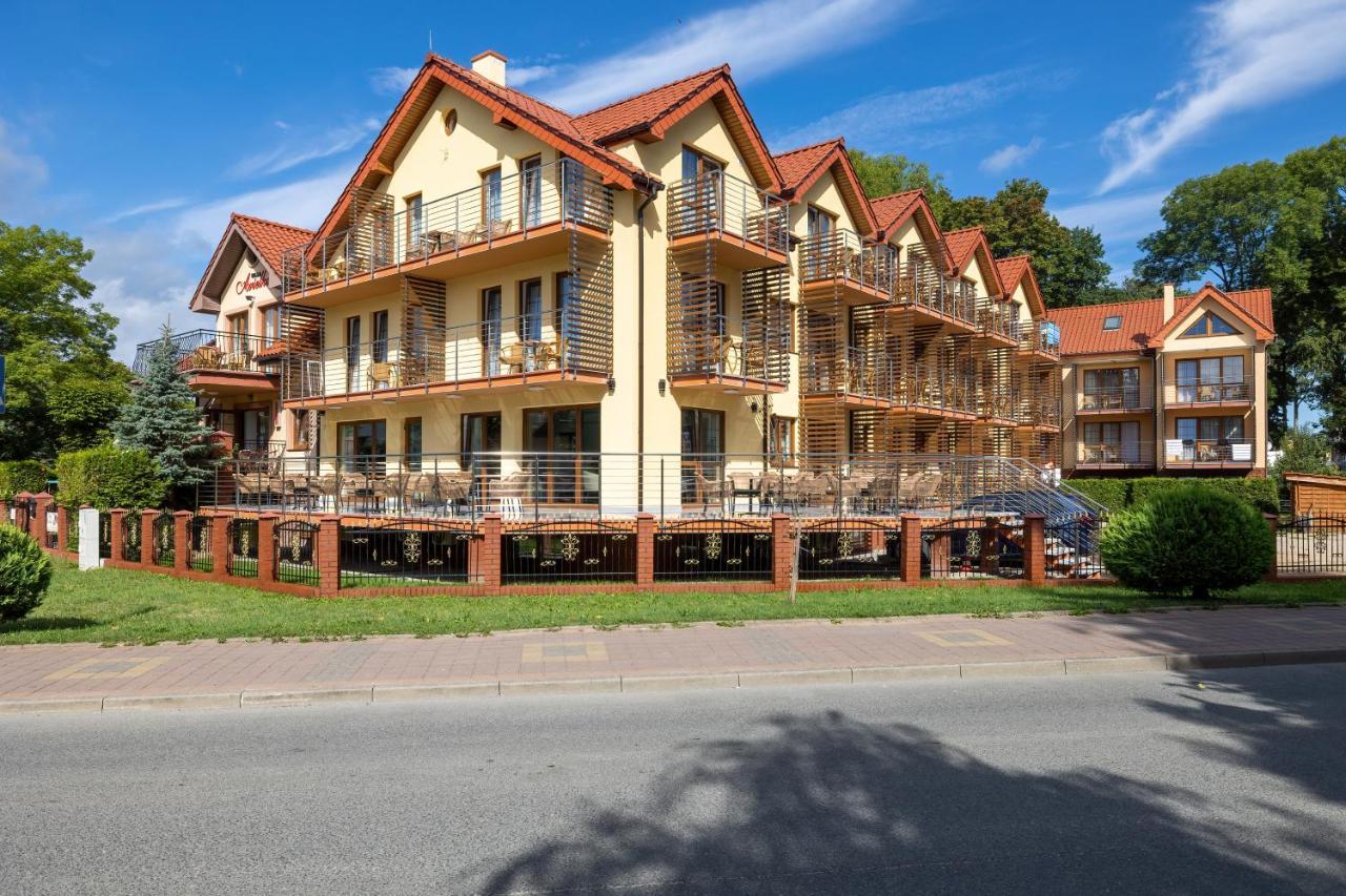 Willa Grand Rewal Exterior foto